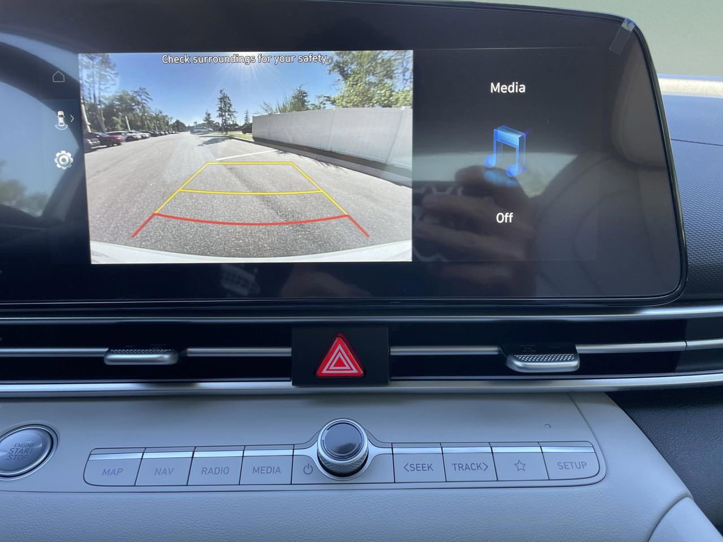 New 2026 Hyundai Elantra Limited image 18