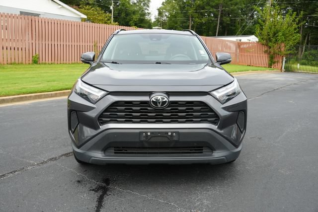 Used 2024 Toyota RAV4 XLE AWD/4WD image 2