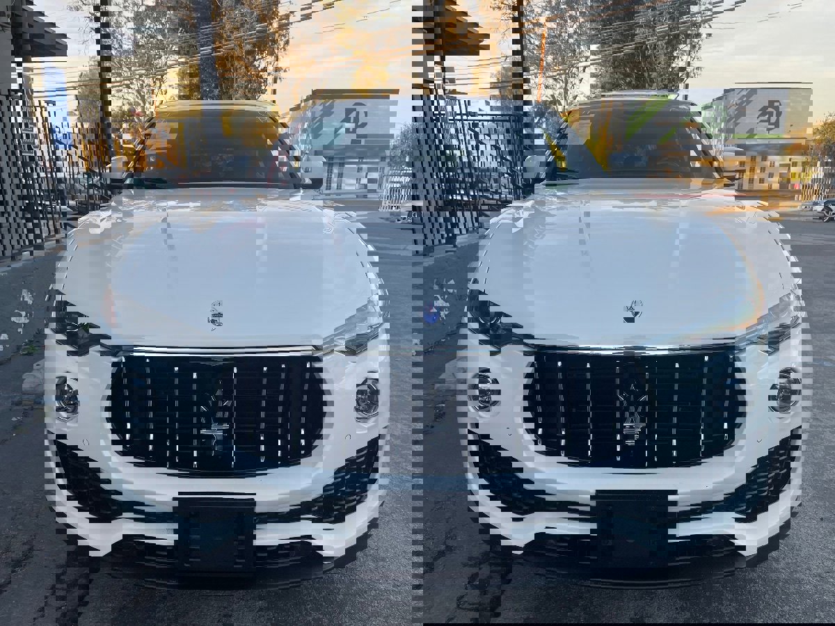 Used 2018 Maserati Levante image 2