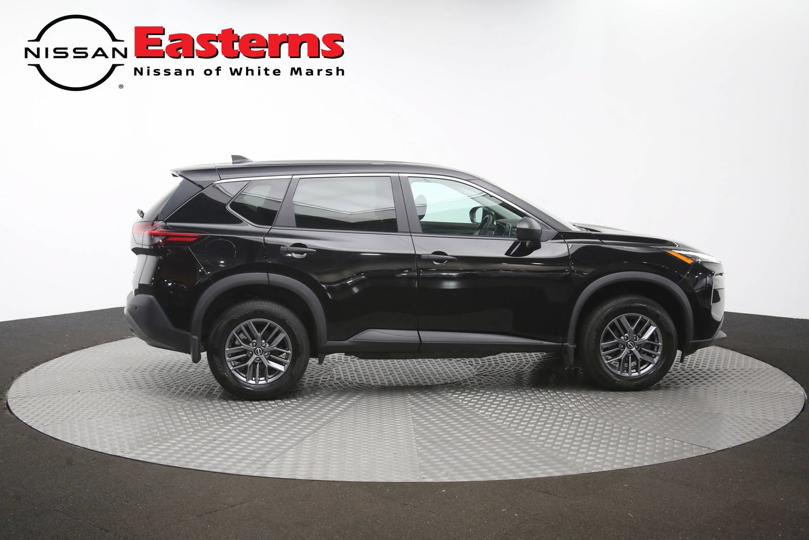 Used 2023 Nissan Rogue S AWD/4WD image 41