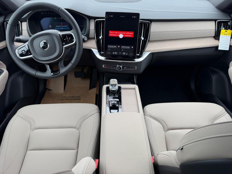 New 2026 Volvo XC90 T8 Plus w/ Protection Package AWD/4WD image 5