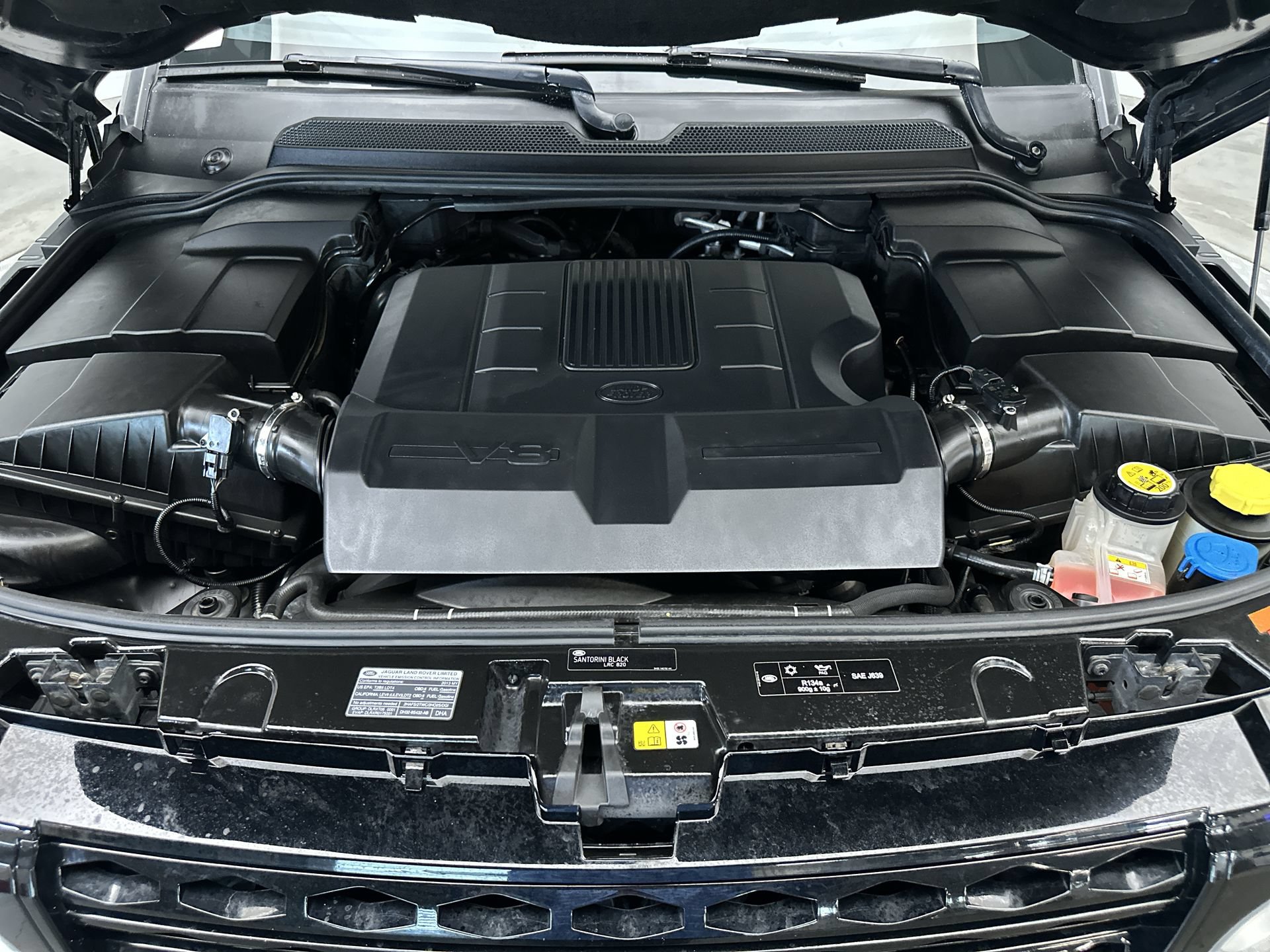 Used 2013 Land Rover LR4 HSE AWD/4WD image 28