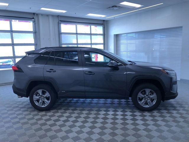 Used 2025 Toyota RAV4 XLE AWD/4WD image 35