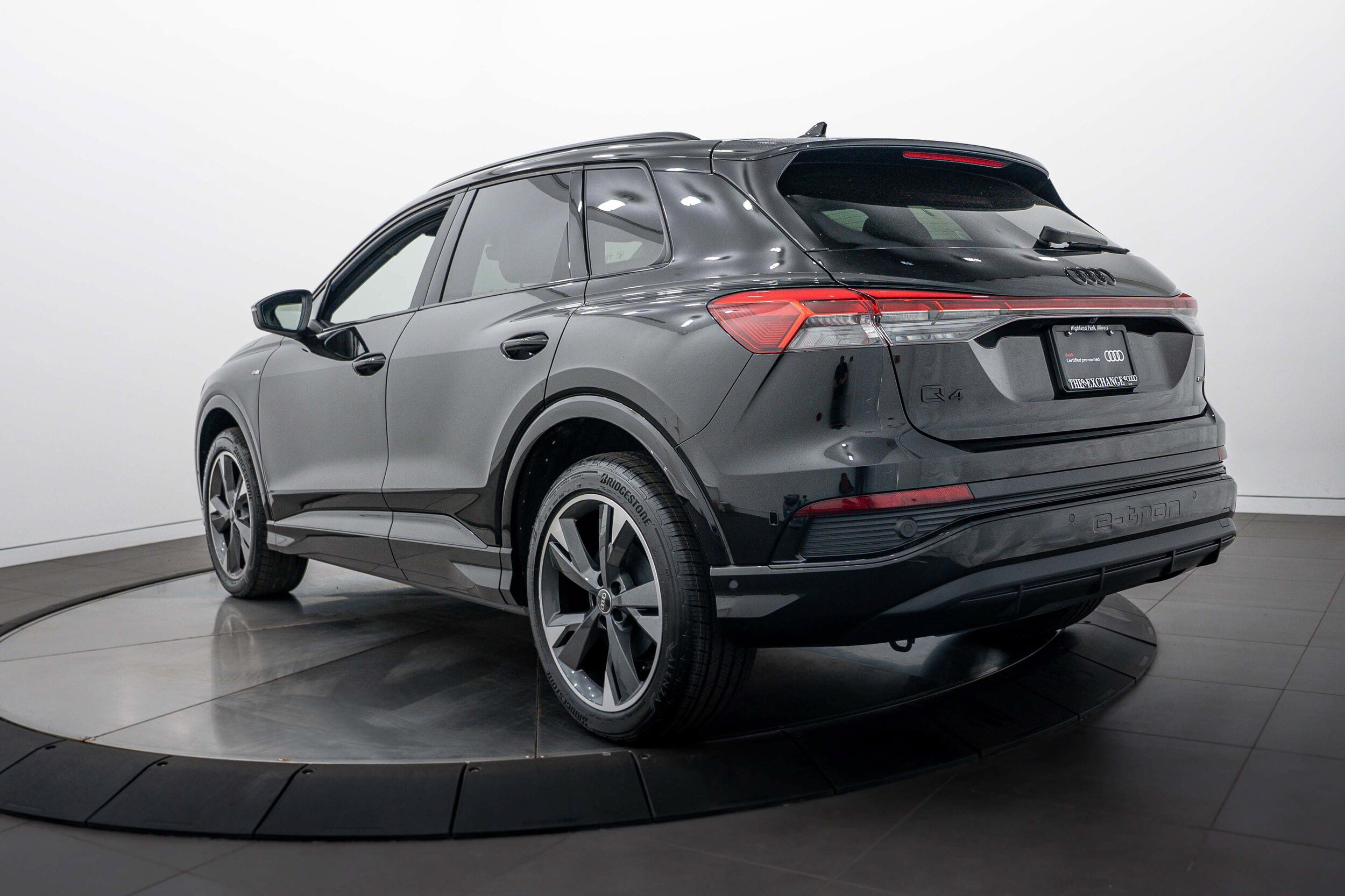 Certified 2023 Audi Q4 e-tron Prestige AWD/4WD image 5