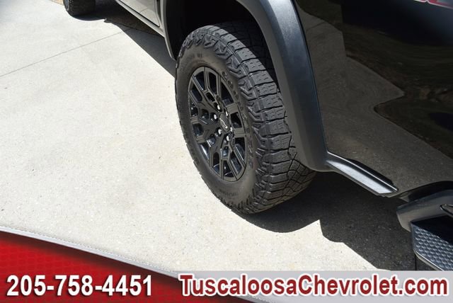 Used 2024 Chevrolet Colorado Trail Boss w/ Advanced Trailering Package AWD/4WD image 14