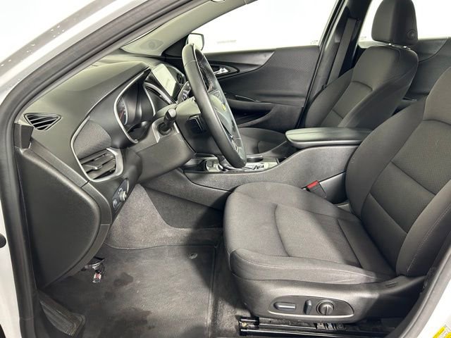 Used 2024 Chevrolet Malibu LT w/ Sport Edition FWD image 16