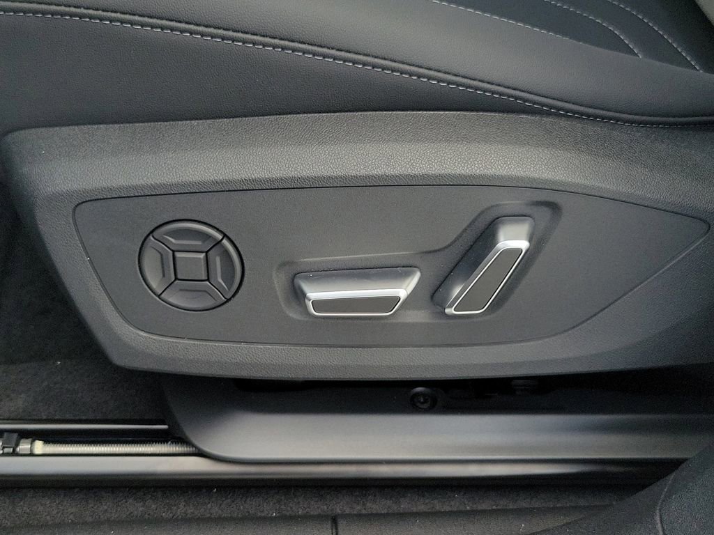 New 2026 Audi Q3 quattro 2.0T AWD/4WD image 18