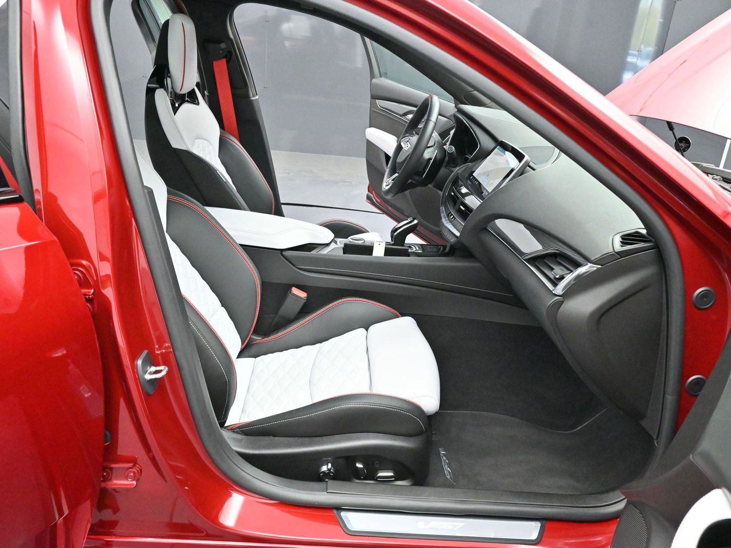 Used 2023 Cadillac CT5 V Blackwing w/ Driver Assist Package RWD image 34