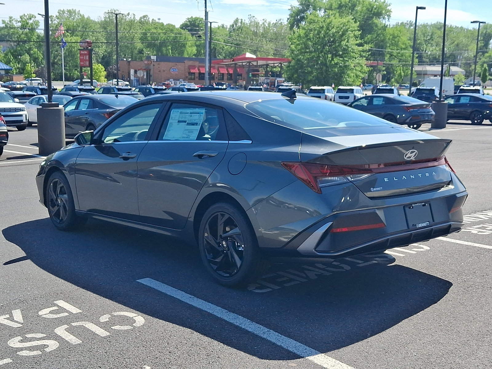 New 2026 Hyundai Elantra SEL Sport FWD image 4