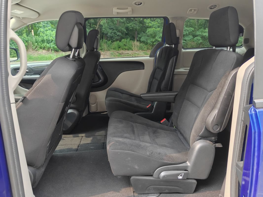 Used 2019 Dodge Grand Caravan SE w/ UConnect Hands-Free Group FWD image 20