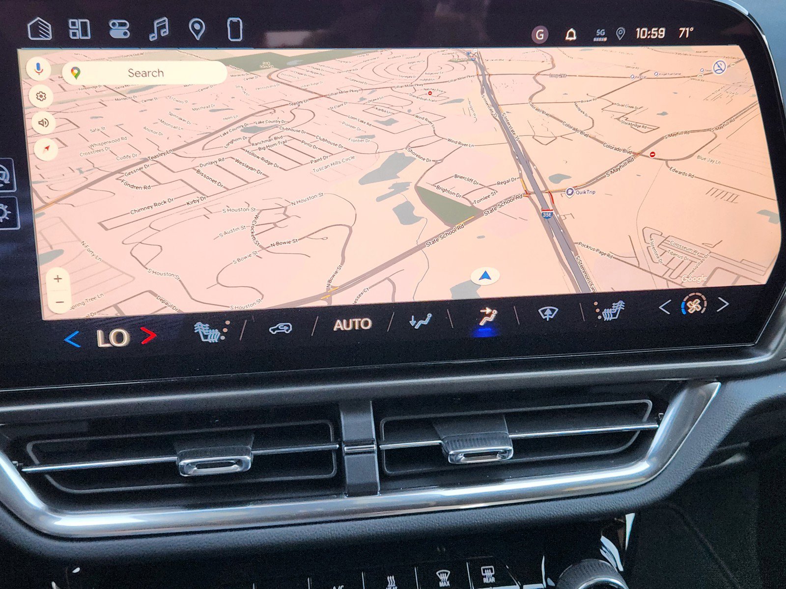 New 2026 Chevrolet Equinox EV LT w/ Comfort Package image 13