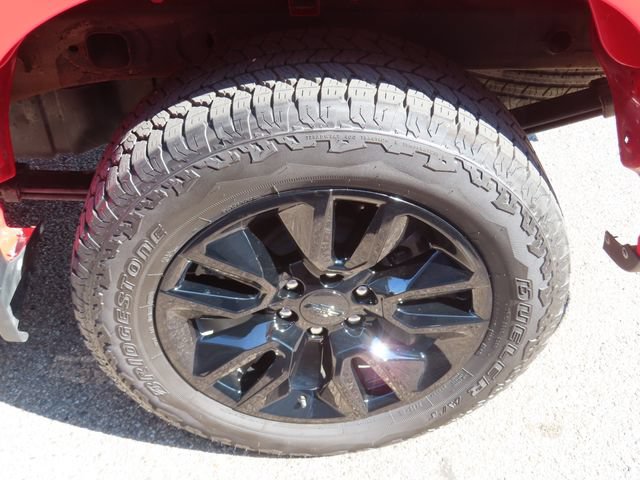 Used 2025 Chevrolet Silverado 1500 LT AWD/4WD image 16