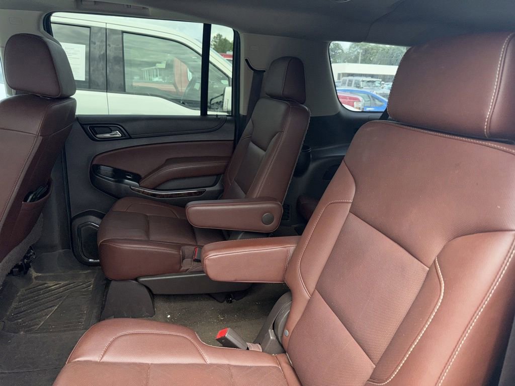 Used 2017 Chevrolet Suburban Premier RWD image 11