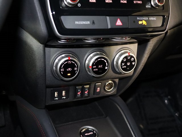 Used 2025 Mitsubishi Outlander Sport SE image 19