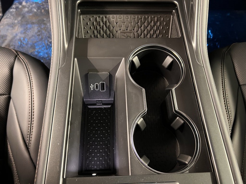 Used 2026 Lincoln Nautilus Premier w/ Equipment Group 102A image 18