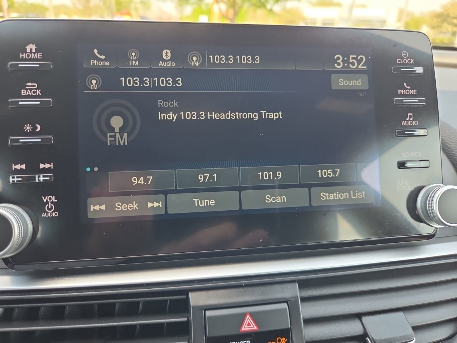 Used 2020 Honda Accord Sport image 28