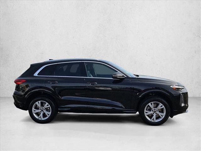 Certified 2025 Audi Q5 Premium w/ Convenience Package AWD/4WD video 4