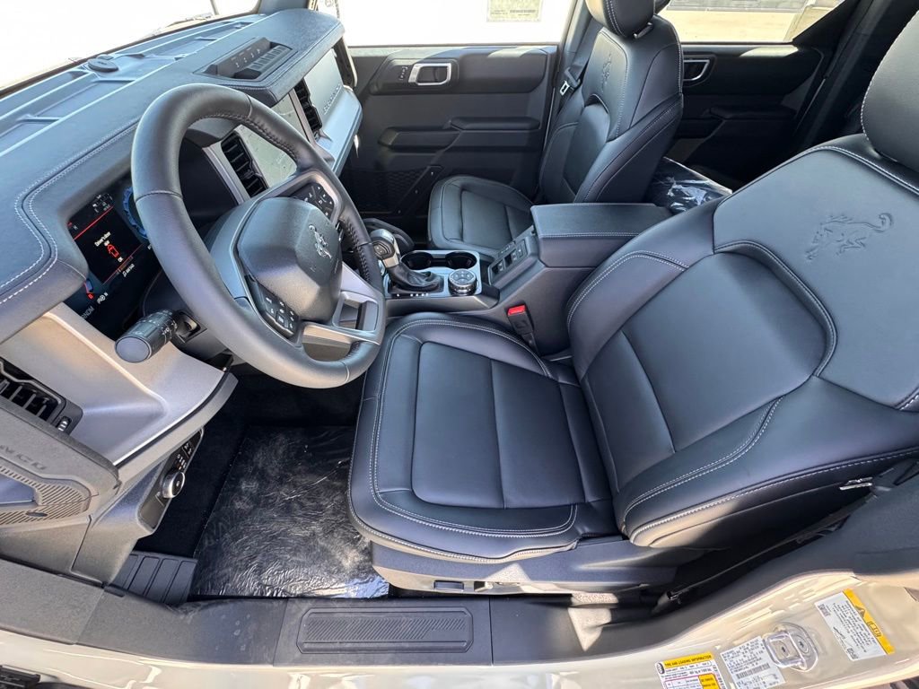 New 2026 Ford Bronco Outer Banks w/ Sasquatch Package image 16