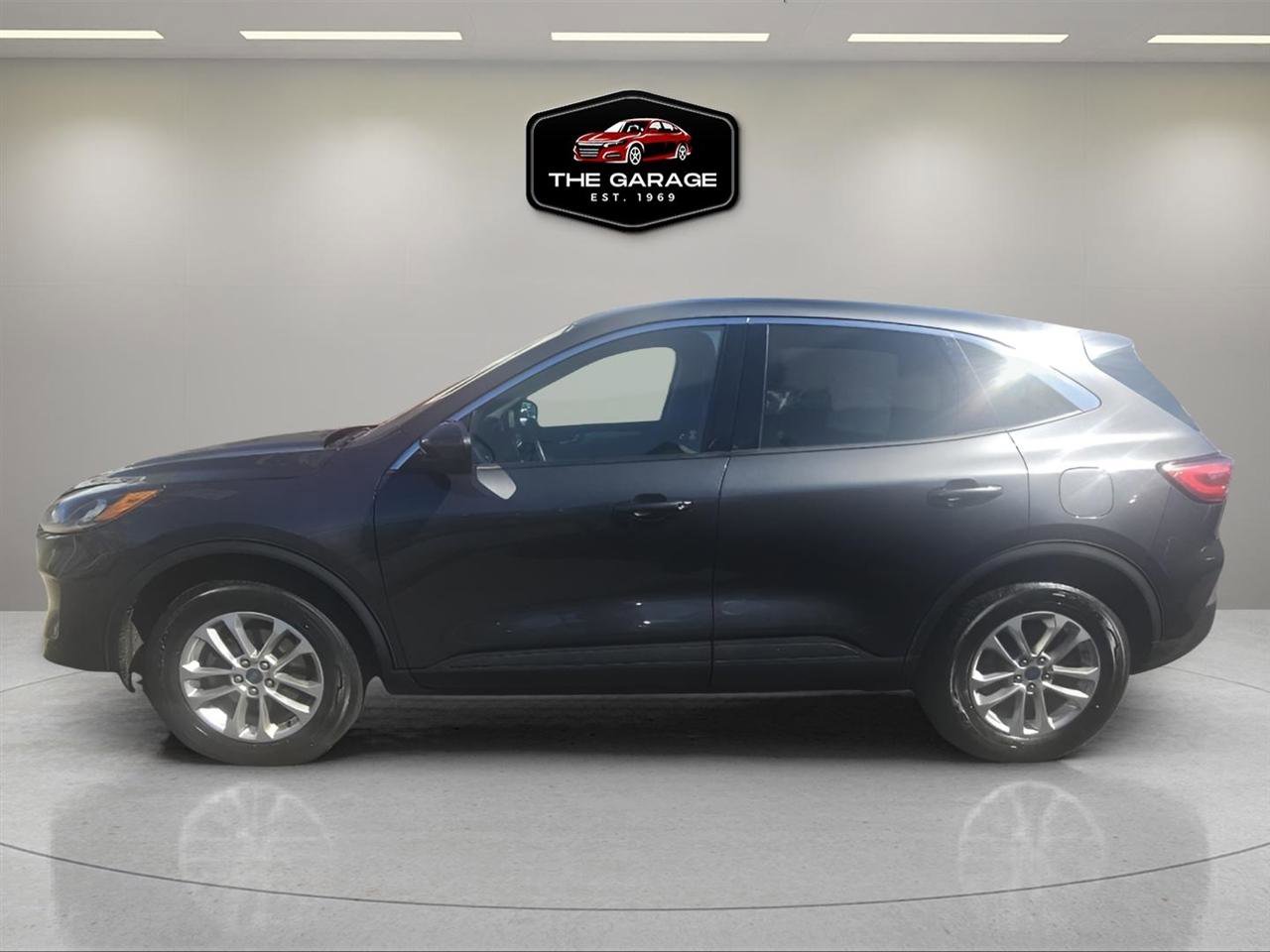 Used 2020 Ford Escape SE AWD/4WD image 3