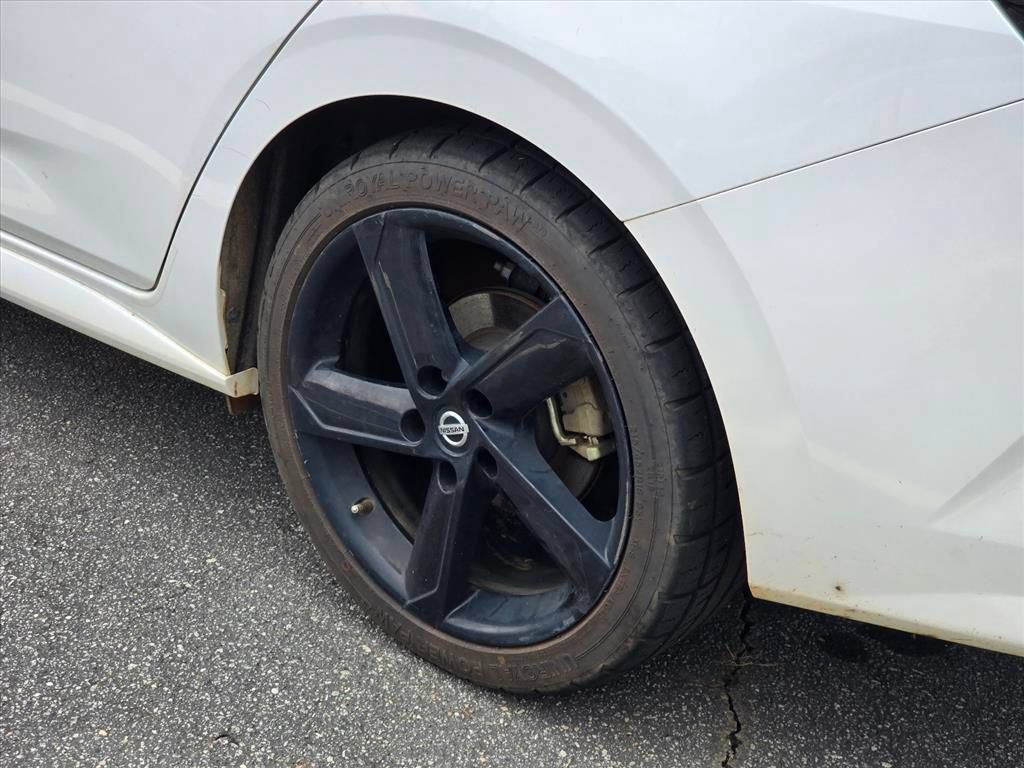Used 2022 Nissan Sentra SR w/ Midnight Edition FWD image 17