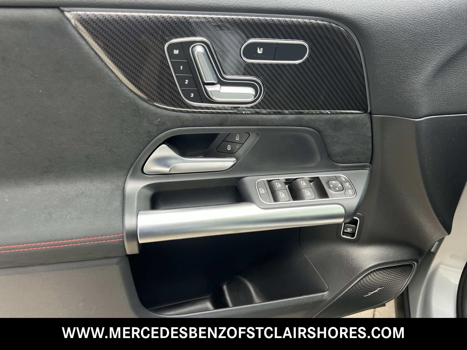 New 2026 Mercedes-Benz GLA 35 AMG 4MATIC image 15