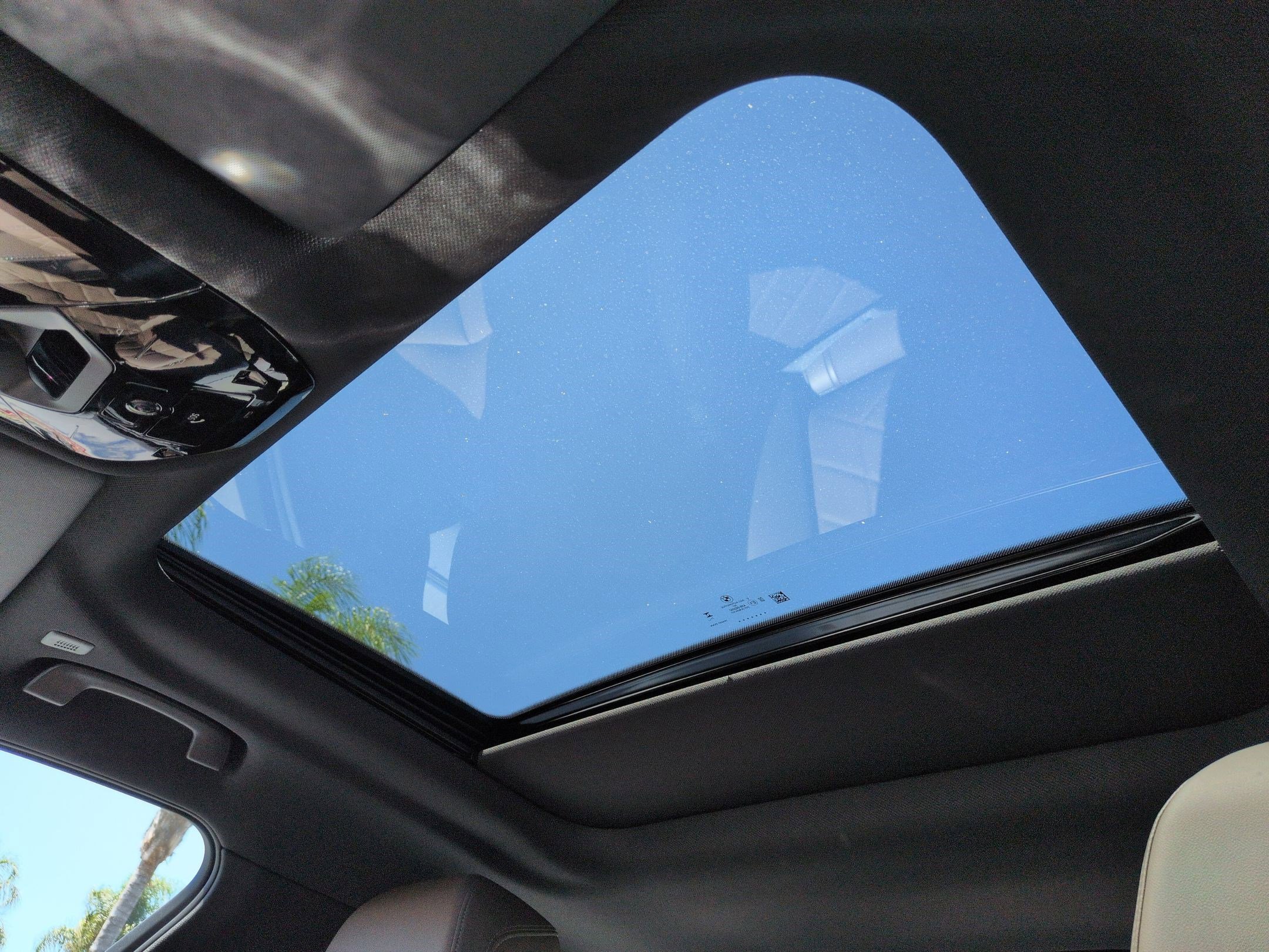 Used 2025 BMW i5 M60 w/ Premium Package image 28