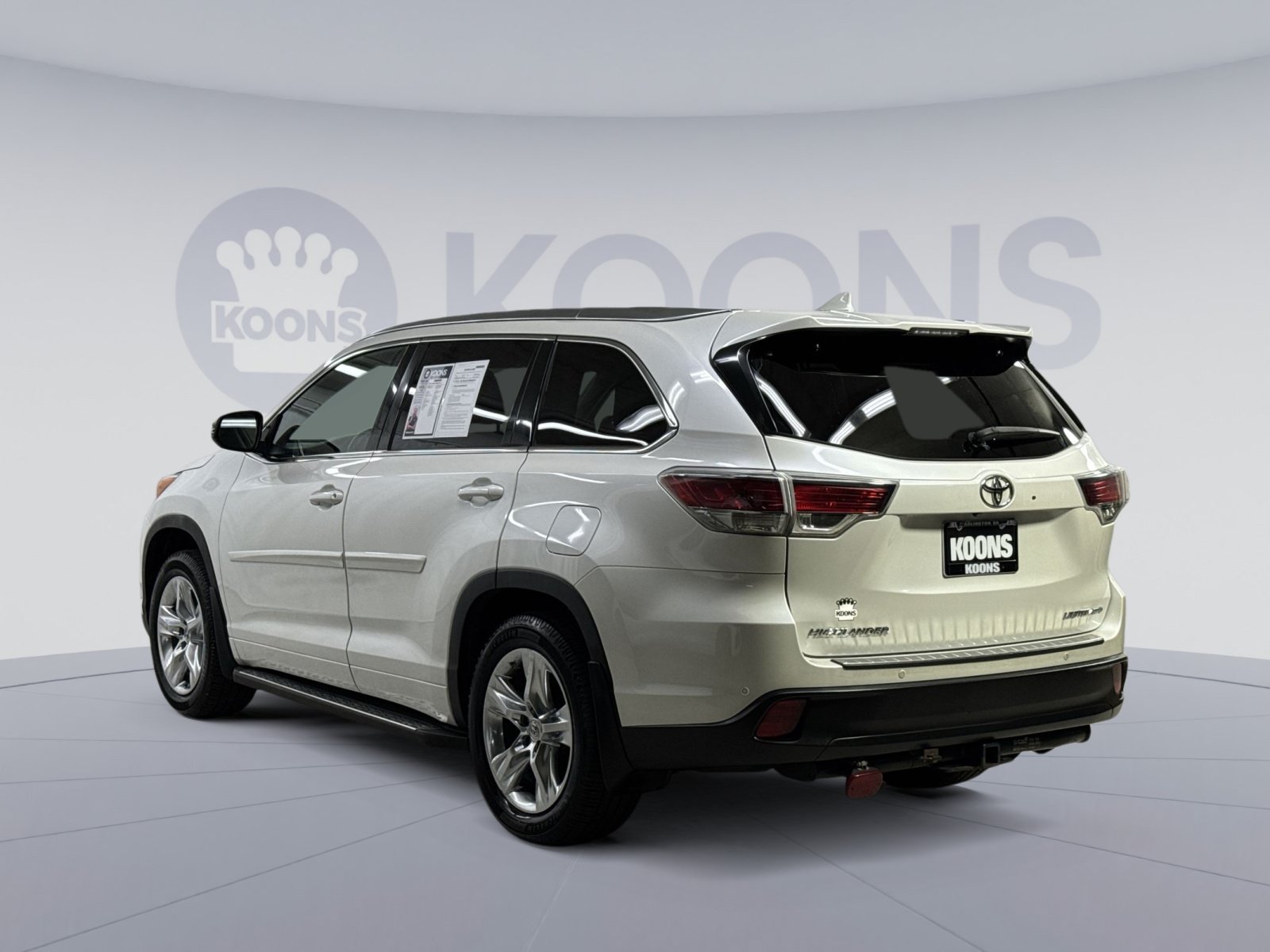 Used 2015 Toyota Highlander Limited AWD/4WD image 18