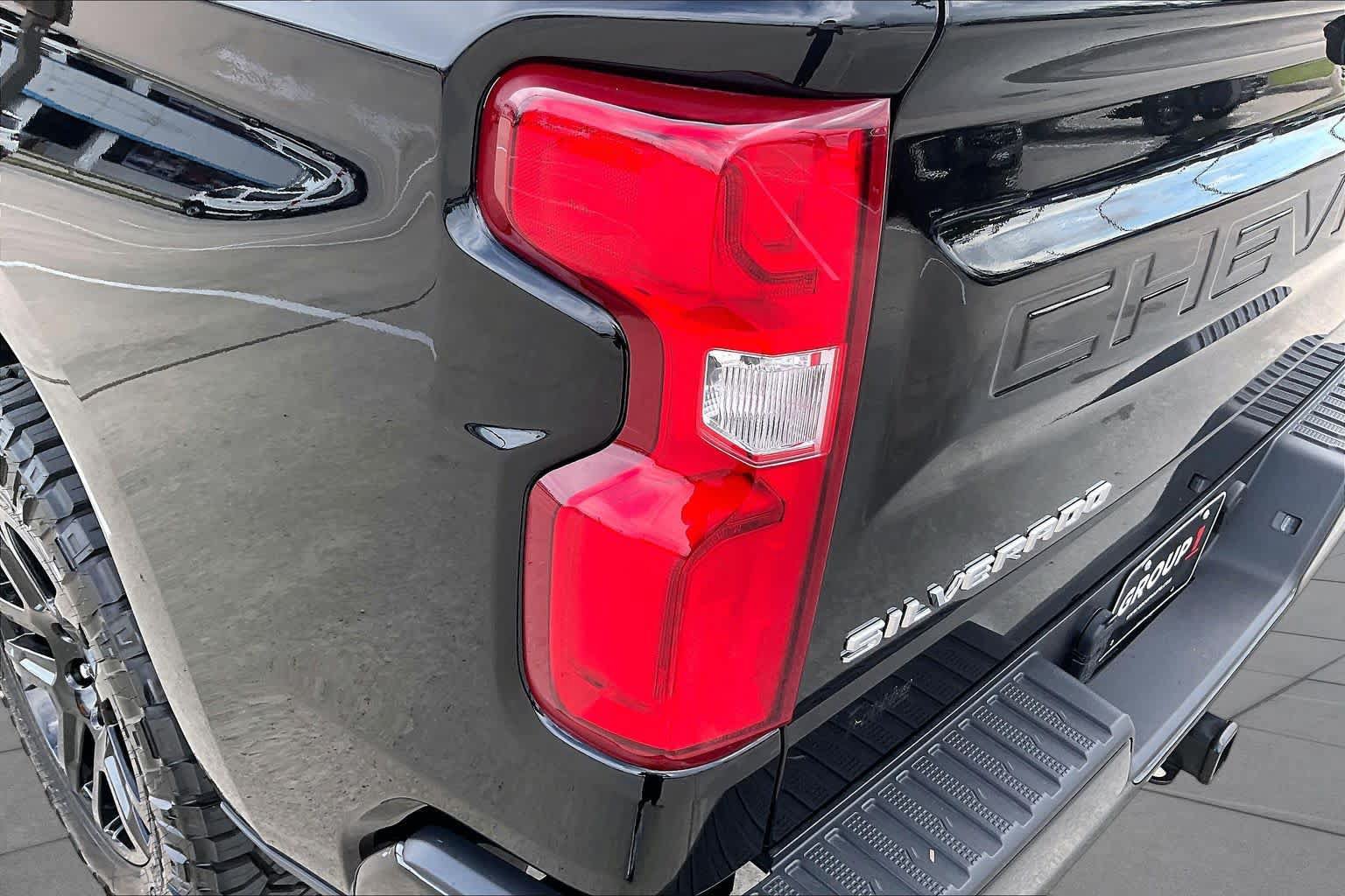 Certified 2025 Chevrolet Silverado 1500 LT Trail Boss w/ Convenience Package II AWD/4WD image 27