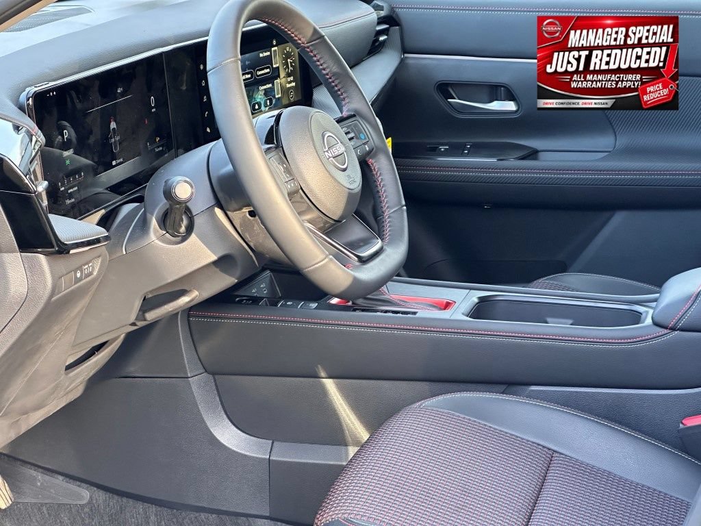 New 2025 Nissan Kicks SR w/ Illumination Package AWD/4WD image 10