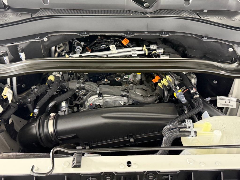 Used 2025 Ford Explorer ST-Line w/ ST-Line Street Pack image 35