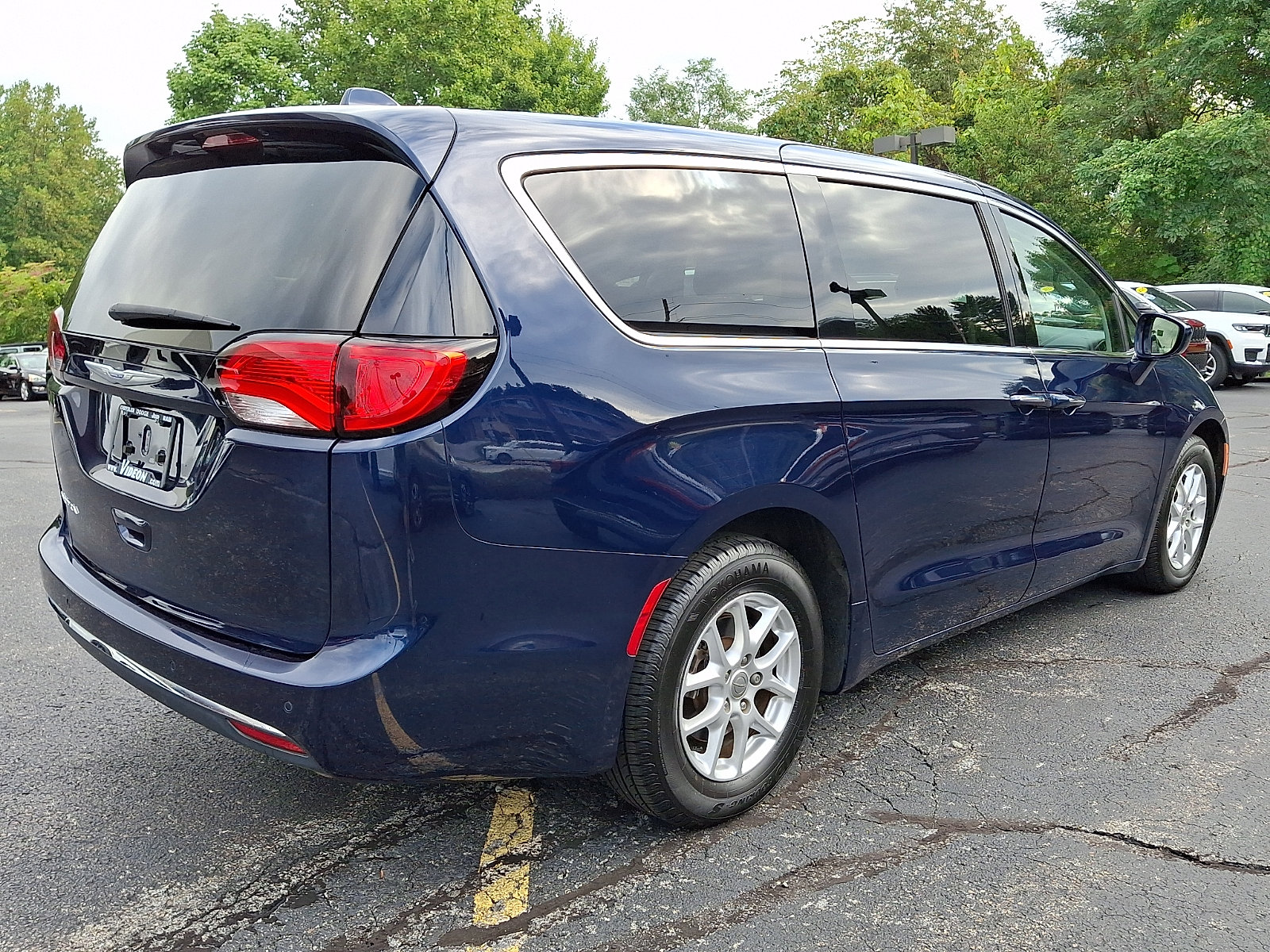 Certified 2020 Chrysler Pacifica Touring FWD image 6