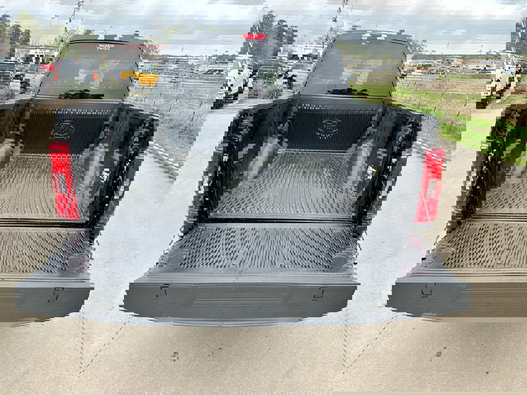 Used 2023 Ford F150 XLT w/ Equipment Group 302A High image 23