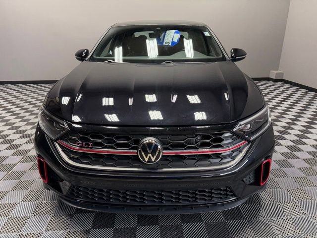Used 2024 Volkswagen Jetta GLI Autobahn image 4