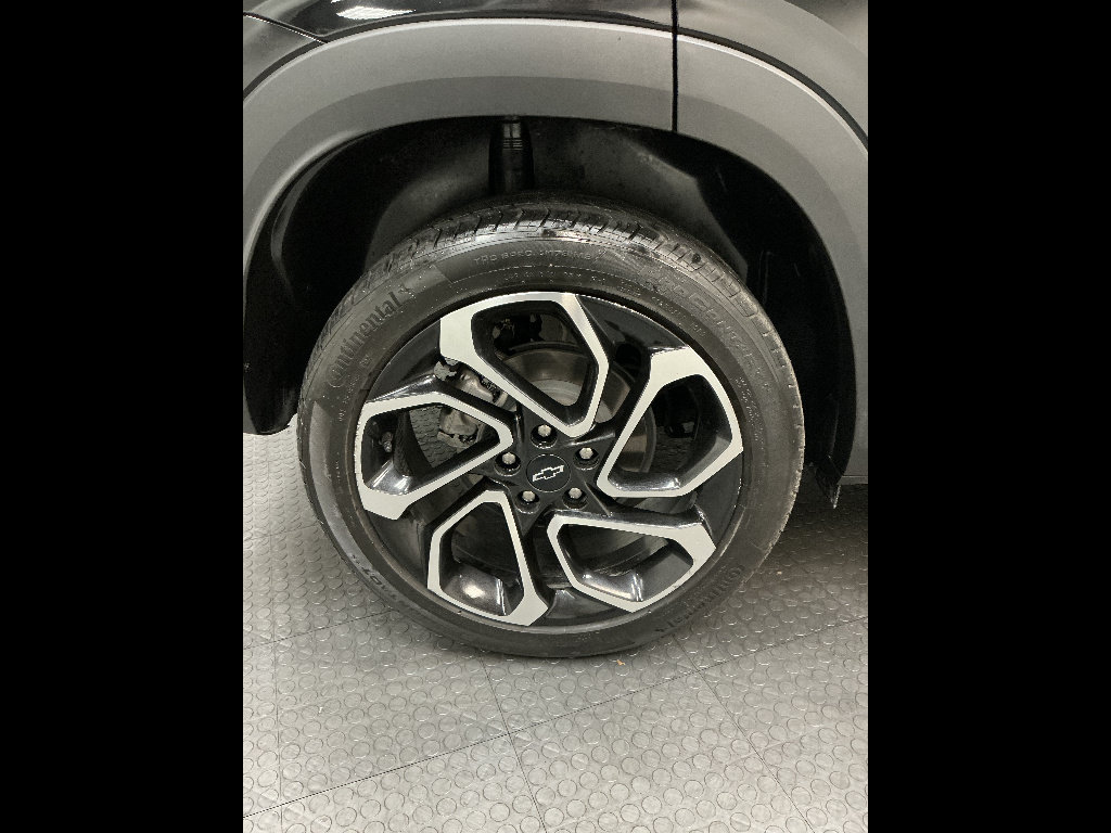 Certified 2024 Chevrolet Trax RS FWD image 38