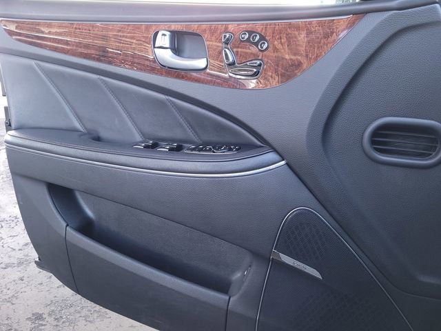 Used 2016 Hyundai Equus Ultimate image 14