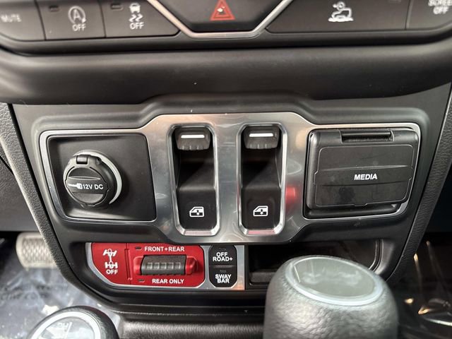 Used 2023 Jeep Wrangler Rubicon image 22