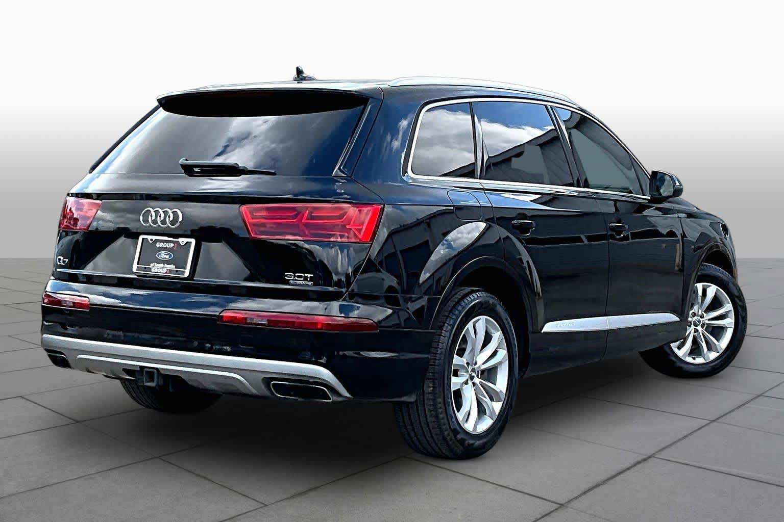 Used 2018 Audi Q7 3.0T Premium AWD/4WD image 13
