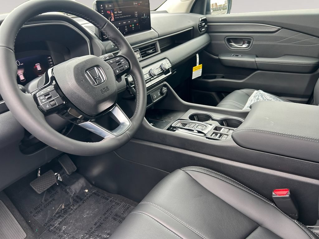 New 2026 Honda Pilot Touring image 10
