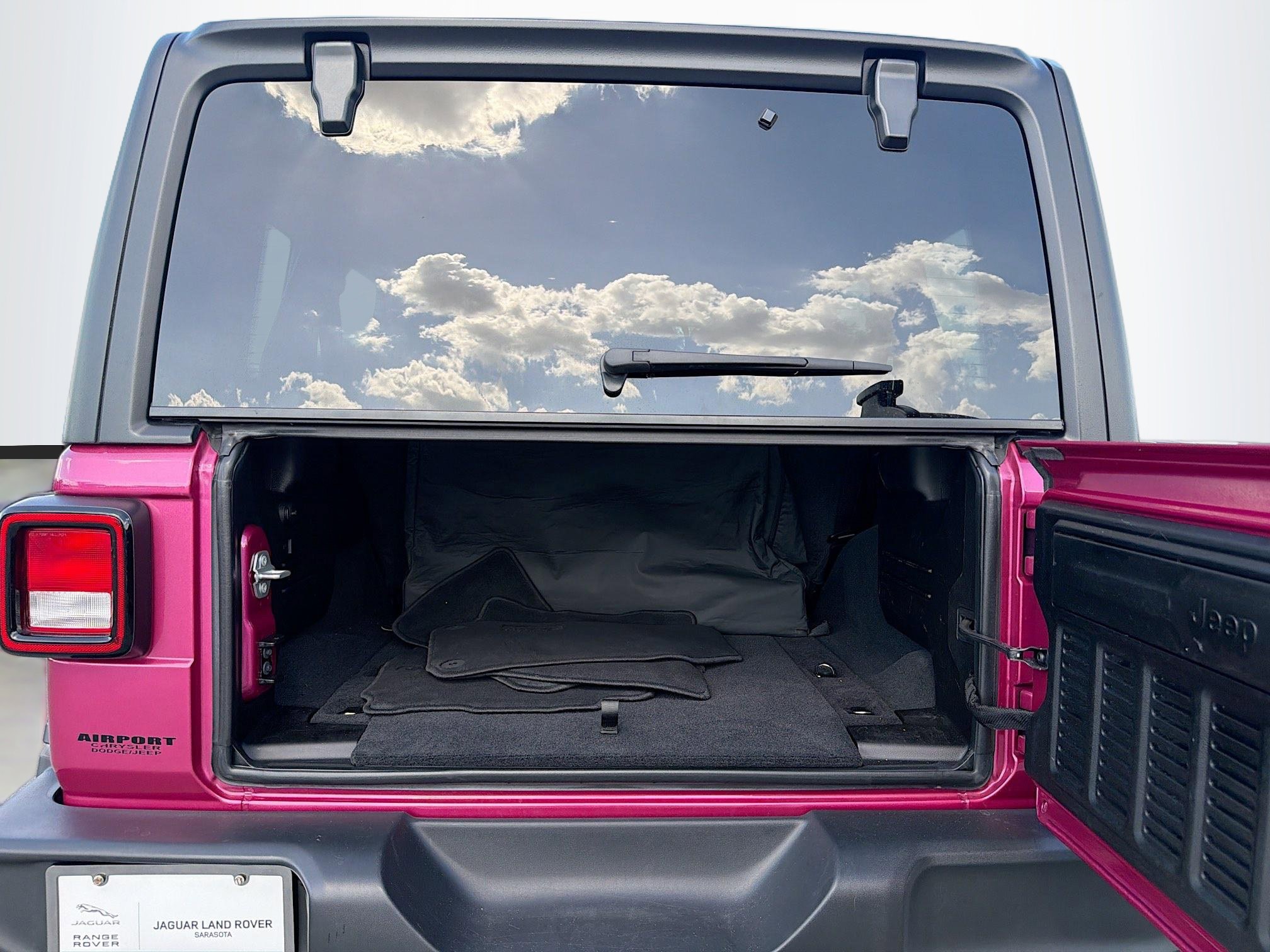 Used 2024 Jeep Wrangler Sport S AWD/4WD image 43