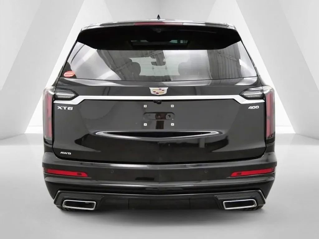 Used 2023 Cadillac XT6 Sport w/ Platinum Package image 6
