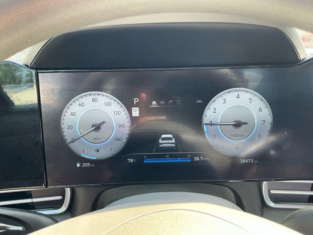 Used 2024 Hyundai Elantra SEL FWD image 19