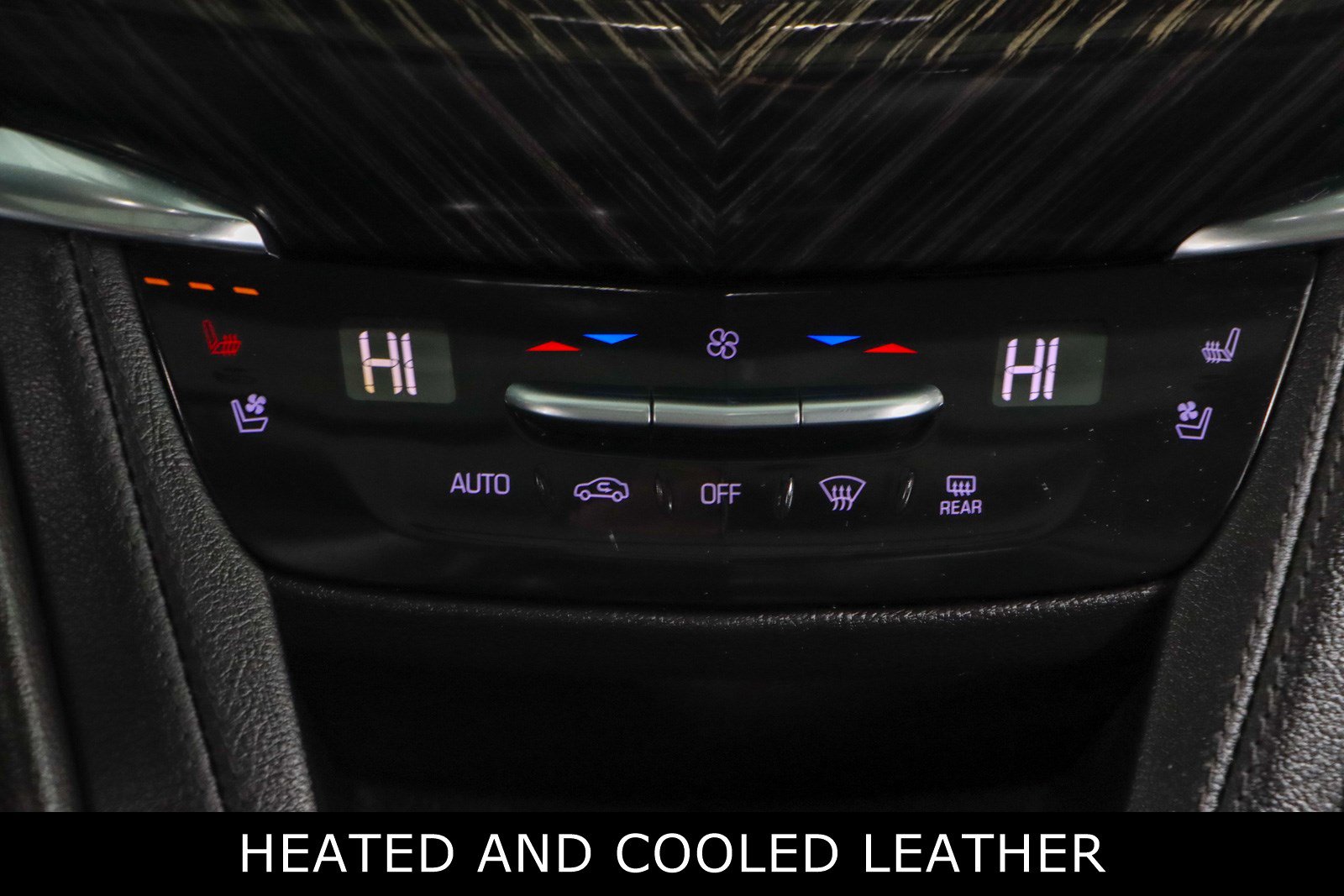 Used 2022 Cadillac XT6 Premium Luxury image 20