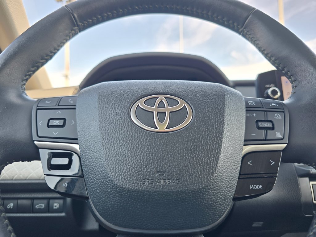 Certified 2025 Toyota Camry XLE AWD/4WD image 28