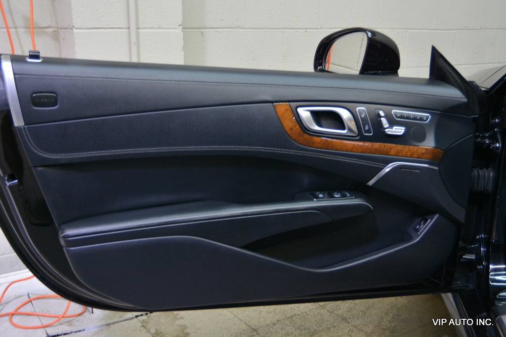 Used 2013 Mercedes-Benz SL 550 image 12