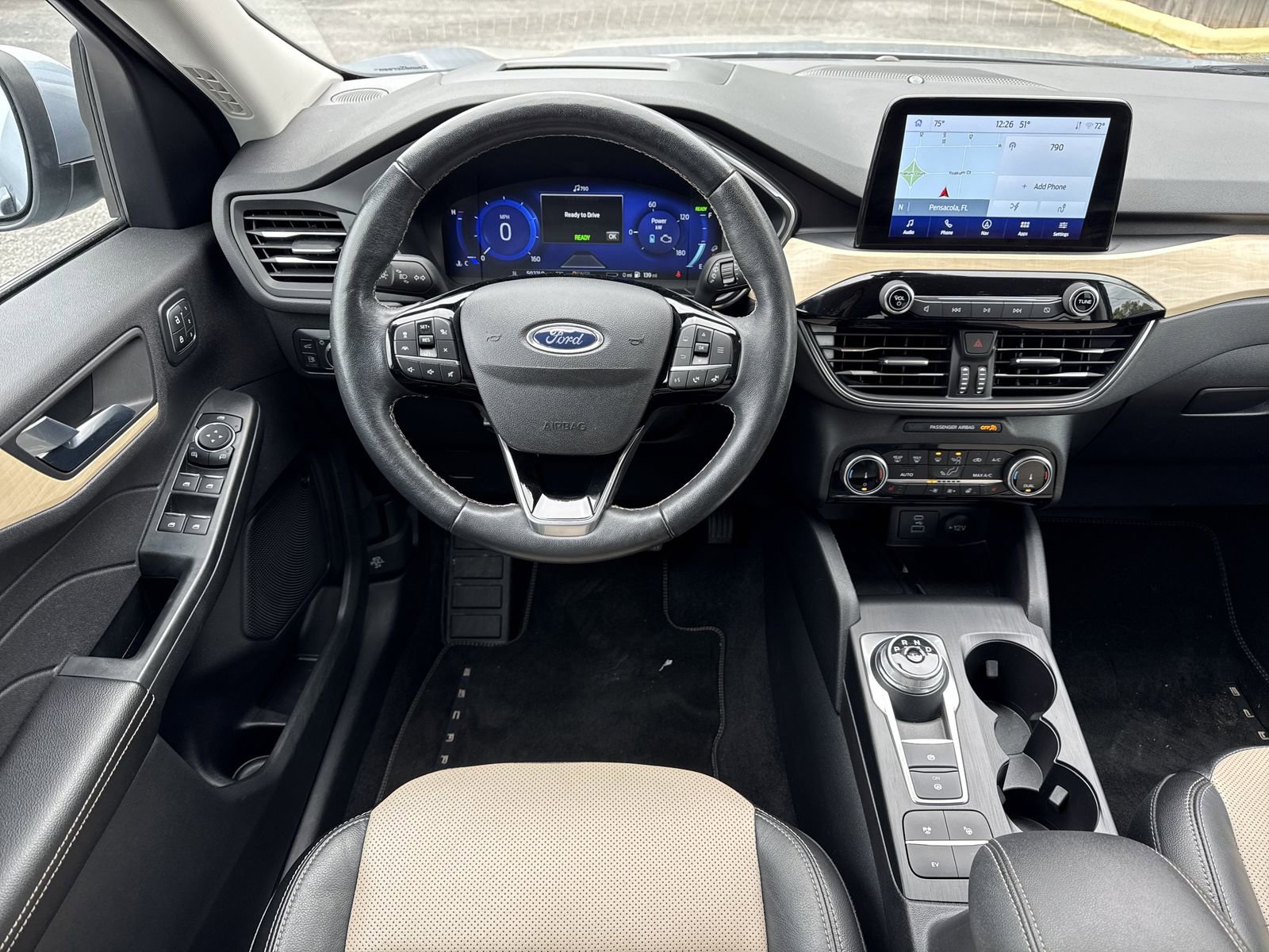 Used 2022 Ford Escape Titanium w/ Titanium Premium Package FWD image 13