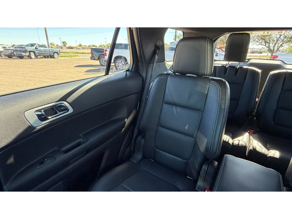 Used 2015 Ford Explorer Sport w/ Equipment Group 401A AWD/4WD image 24