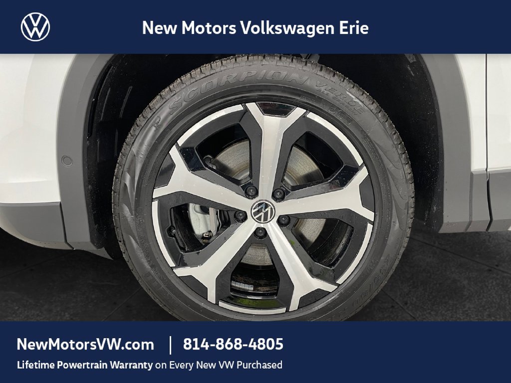 New 2026 Volkswagen Tiguan SE AWD/4WD image 12