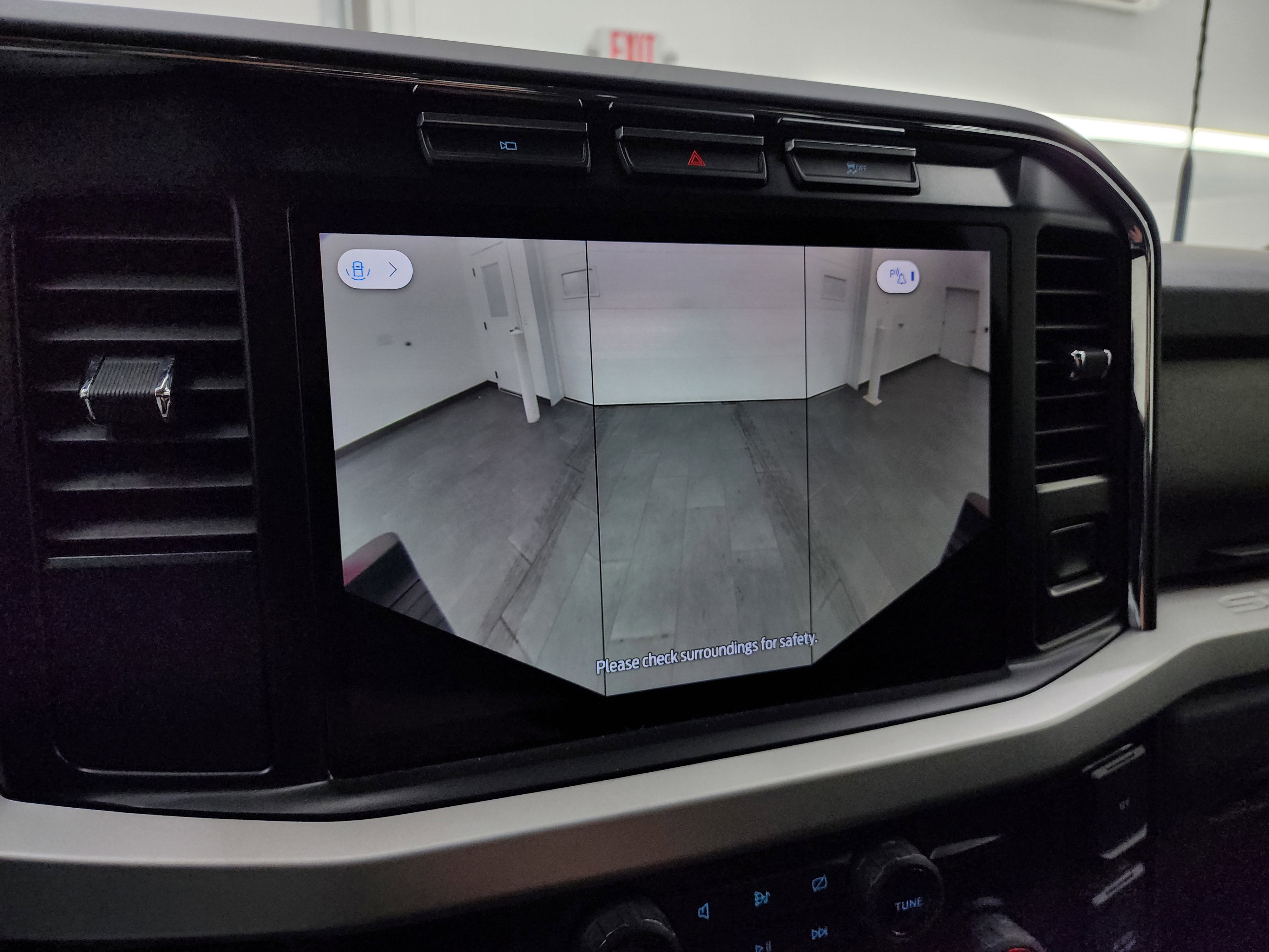 Used 2023 Ford F250 XLT w/ XLT Premium Package image 18