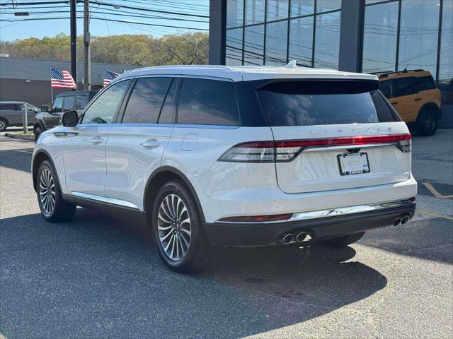 Used 2023 Lincoln Aviator Reserve w/ Elements Package Plus AWD/4WD image 5