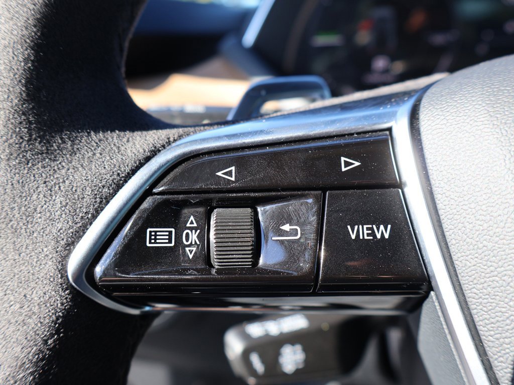 Used 2023 Audi e-tron GT Premium Plus image 42